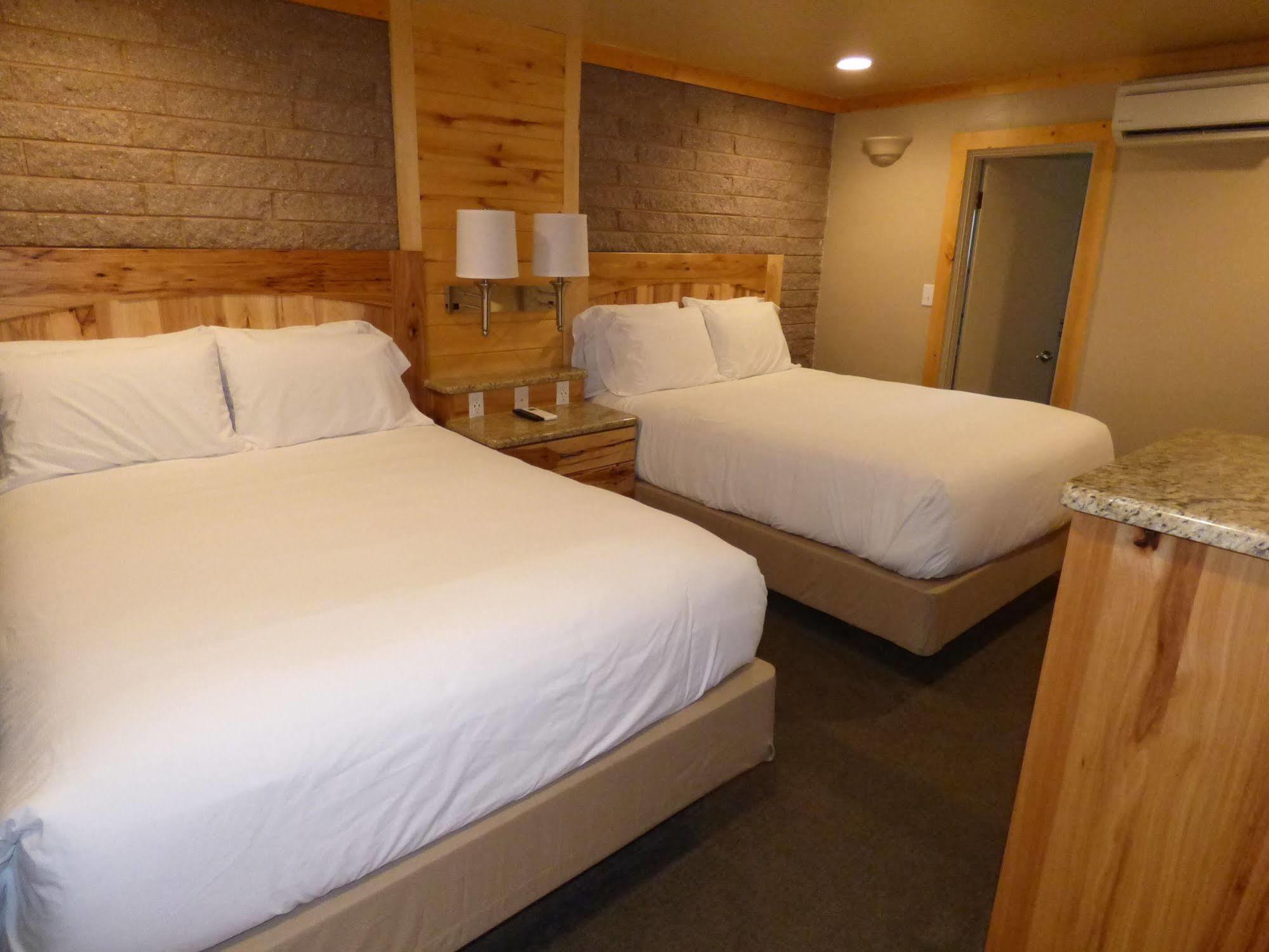 Canyon Lodge Motel Panguitch Dış mekan fotoğraf