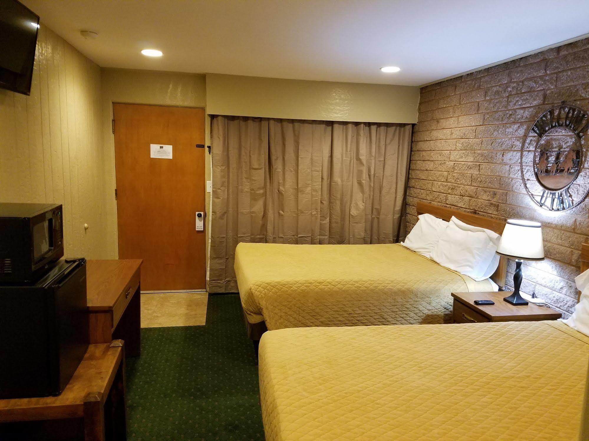 Canyon Lodge Motel Panguitch Dış mekan fotoğraf